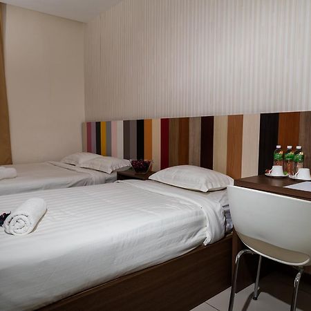 Hotel Uptown Subang Airport Shah Alam Exterior foto