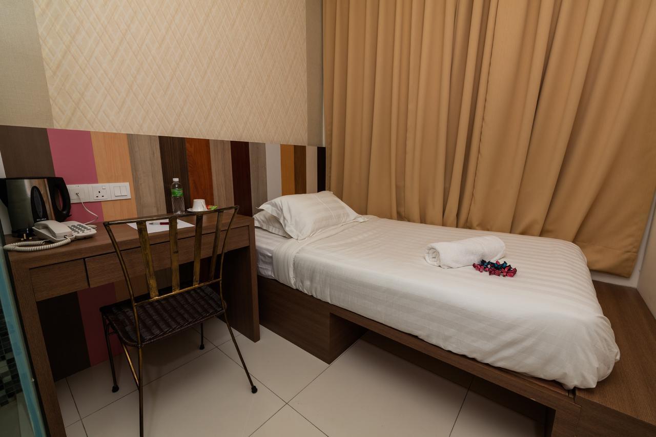 Hotel Uptown Subang Airport Shah Alam Exterior foto