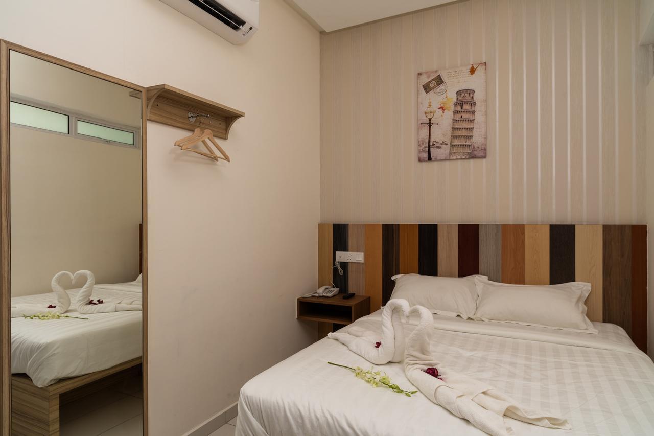Hotel Uptown Subang Airport Shah Alam Exterior foto